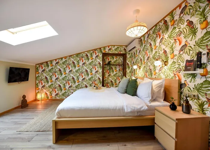 Timeless Elegance Meets Modern Comfort - In The Heart Of The Old Town Apartment Bucharest